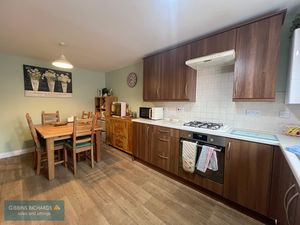 Kitchen/Diner- click for photo gallery